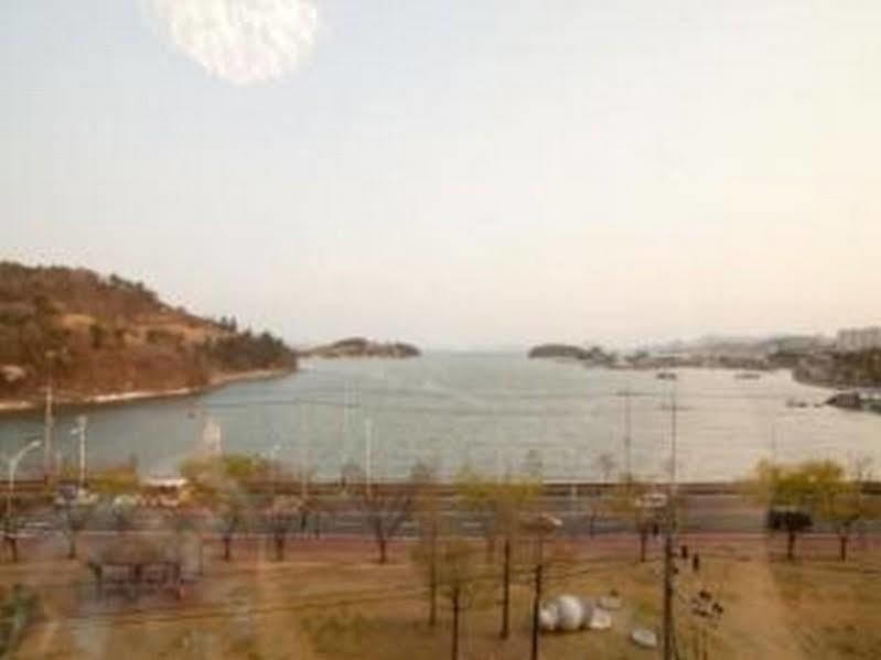 B&Beach Tourist Hotel Yeosu Eksteriør bilde